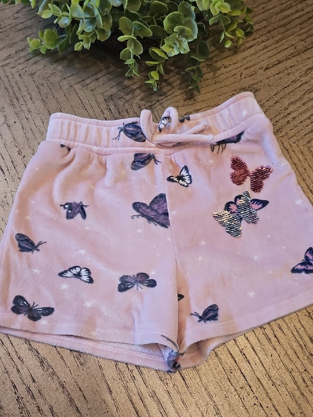 Girls Pink Butterfly Plush Shorts Size 5